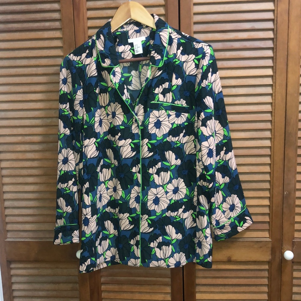 H&M flower pajama style jacket/ fun to wear!